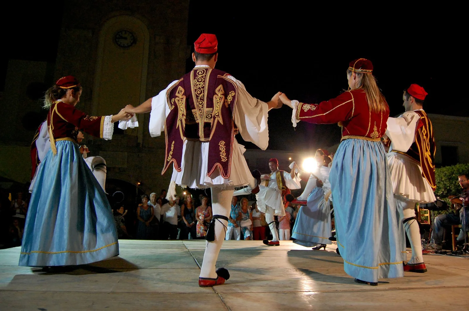 Beyond Tourist Traps: How to Find and Enjoy Authentic Local Festivals - Gallery Image 4
