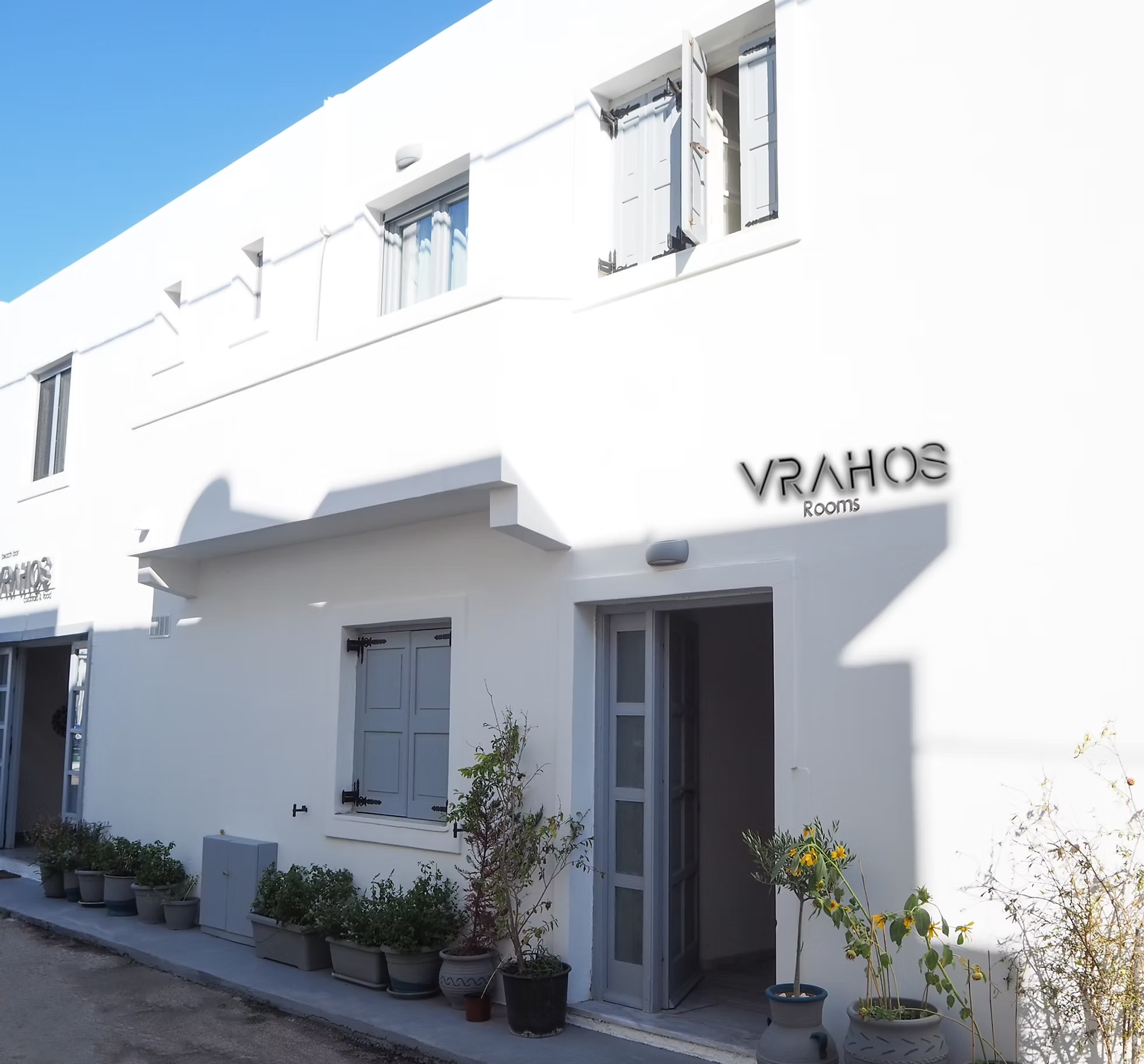 Vrahos Beach Bar